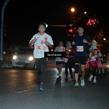 Runner Photo 4382822