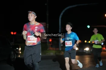 Runner Photo 4383008