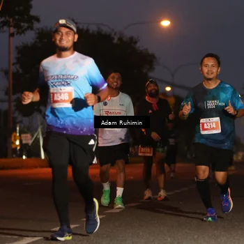 Runner Photo 4383052