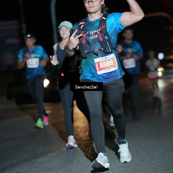 Runner Photo 4383069