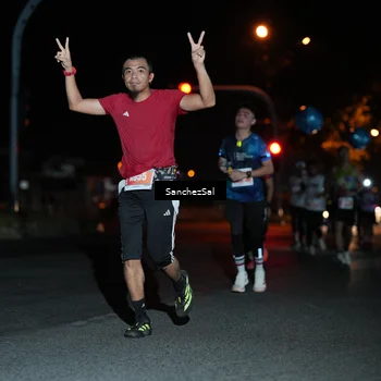 Runner Photo 4383079