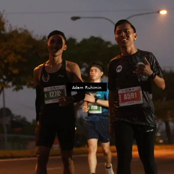 Runner Photo 4383084