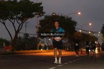 Runner Photo 4383101