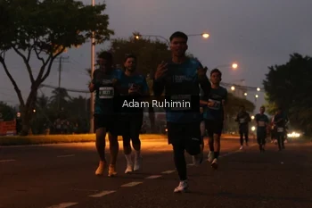 Runner Photo 4383119