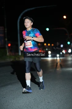 Runner Photo 4383135