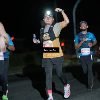 Runner Photo 4383154