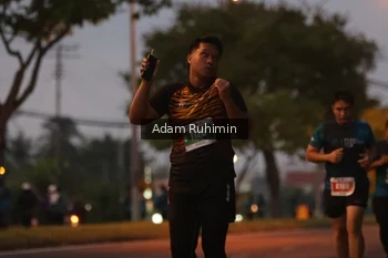 Runner Photo 4383180