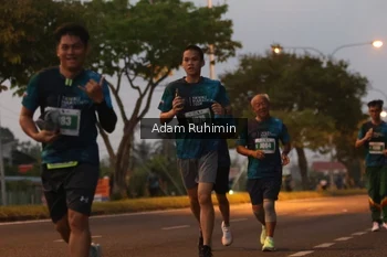Runner Photo 4383218