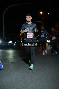 Runner Photo 4383238