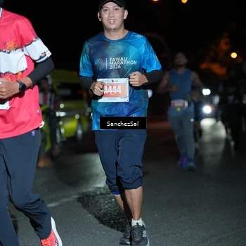 Runner Photo 4383242