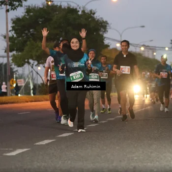 Runner Photo 4383254