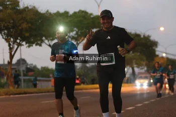 Runner Photo 4383265
