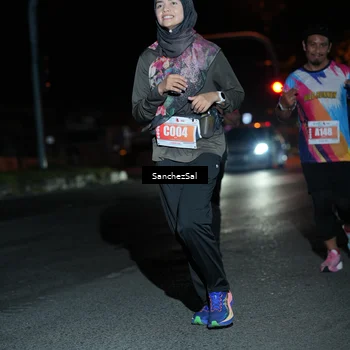 Runner Photo 4383267