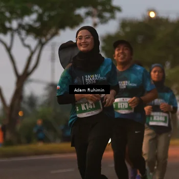 Runner Photo 4383270
