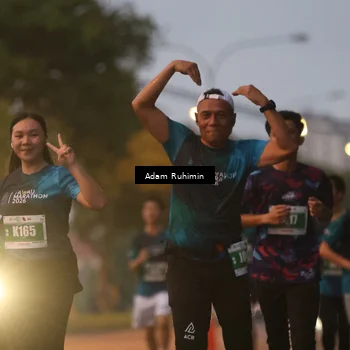 Runner Photo 4383273