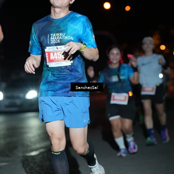 Runner Photo 4383299
