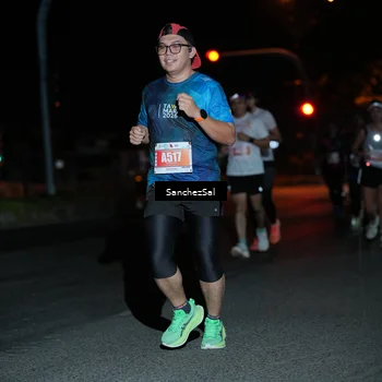 Runner Photo 4383320