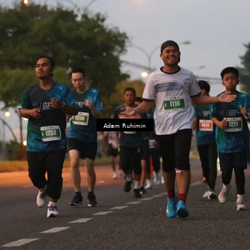 Runner Photo 4383355