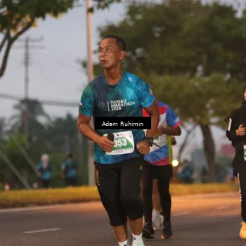 Runner Photo 4383359