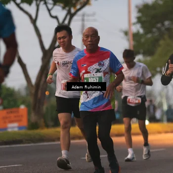 Runner Photo 4383363