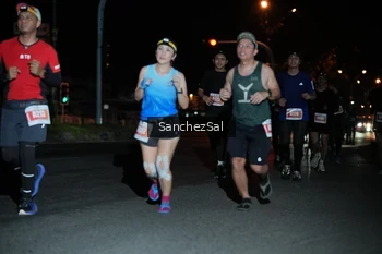 Runner Photo 4383369