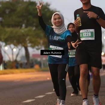 Runner Photo 4383418