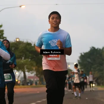Runner Photo 4383425