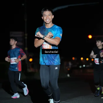 Runner Photo 4383432