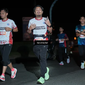 Runner Photo 4383439