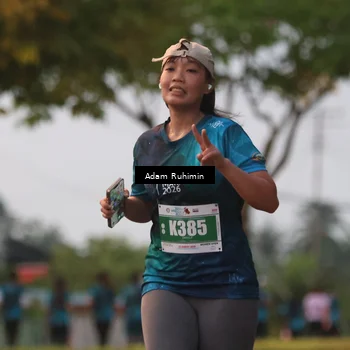 Runner Photo 4383453