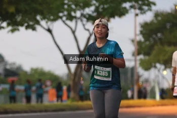 Runner Photo 4383467