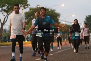 Runner Photo 4383470