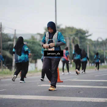 Runner Photo 4383471