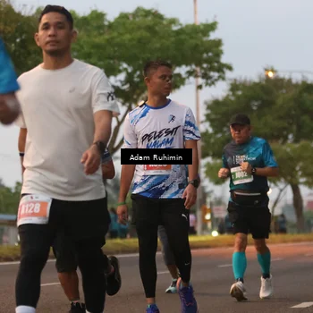Runner Photo 4383477