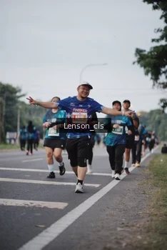 Runner Photo 4383479