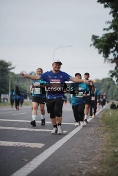 Runner Photo 4383480