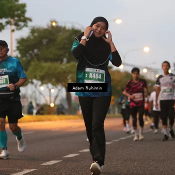 Runner Photo 4383486