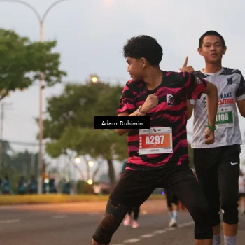 Runner Photo 4383505