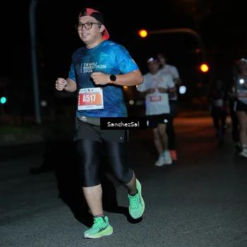 Runner Photo 4383507