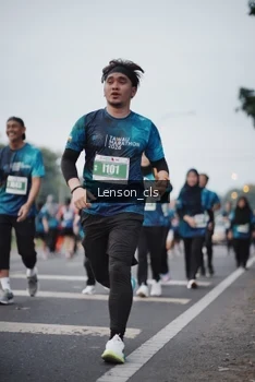 Runner Photo 4383520