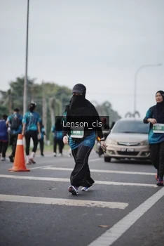 Runner Photo 4383532