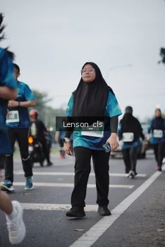 Runner Photo 4383533