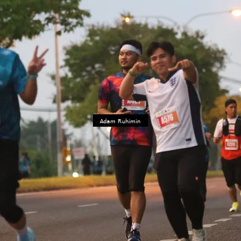 Runner Photo 4383548