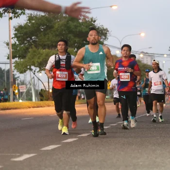 Runner Photo 4383550
