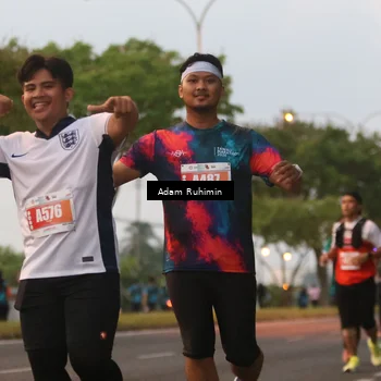Runner Photo 4383556