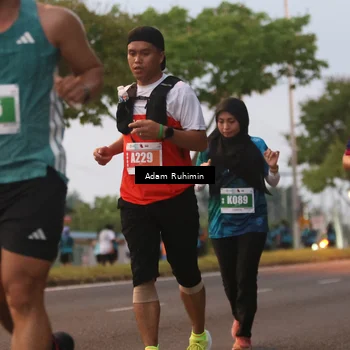 Runner Photo 4383568