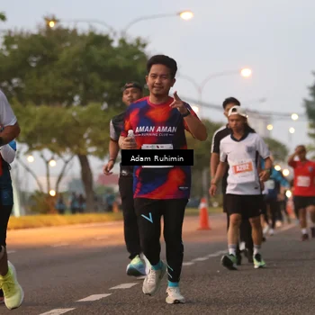 Runner Photo 4383574