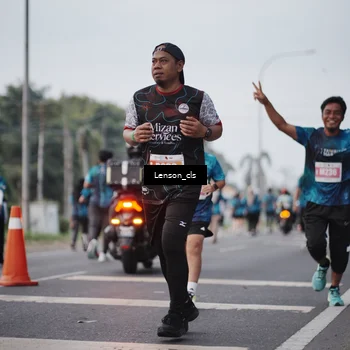 Runner Photo 4383581