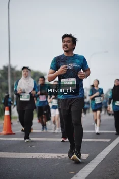 Runner Photo 4383587