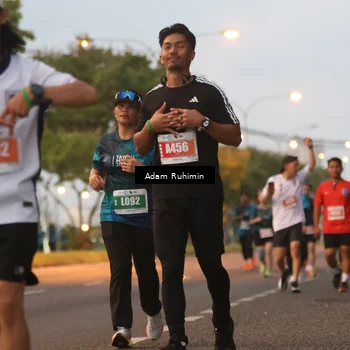 Runner Photo 4383595